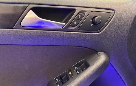 Volkswagen Jetta VI, 2012 год, 1 060 000 рублей, 15 фотография