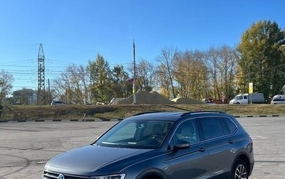 Volkswagen Tiguan II, 2019 год, 2 450 000 рублей, 1 фотография