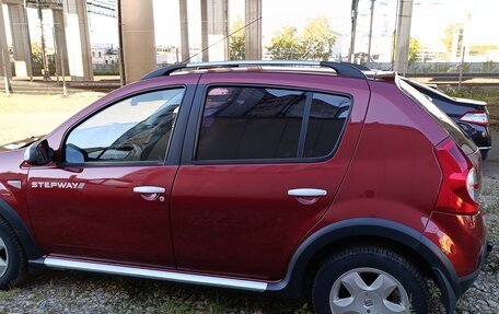 Renault Sandero I, 2012 год, 700 000 рублей, 3 фотография