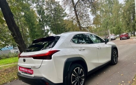 Lexus UX I, 2021 год, 3 099 000 рублей, 8 фотография