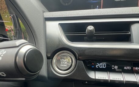 Lexus UX I, 2021 год, 3 099 000 рублей, 30 фотография