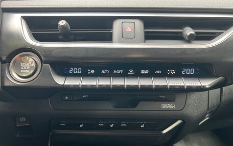 Lexus UX I, 2021 год, 3 099 000 рублей, 29 фотография