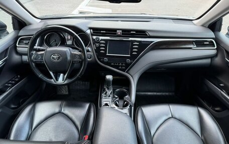 Toyota Camry, 2019 год, 2 615 000 рублей, 10 фотография