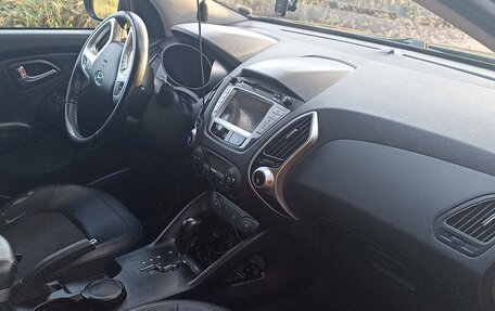 Hyundai ix35 I рестайлинг, 2012 год, 1 199 000 рублей, 2 фотография