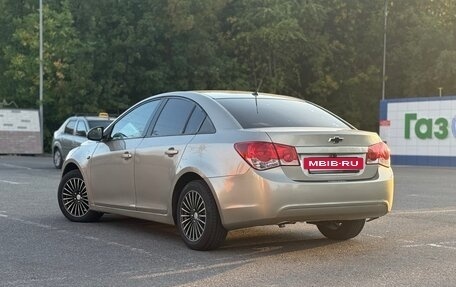 Chevrolet Cruze II, 2010 год, 535 000 рублей, 5 фотография