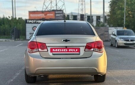 Chevrolet Cruze II, 2010 год, 535 000 рублей, 6 фотография