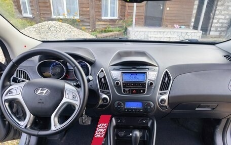Hyundai ix35 I рестайлинг, 2012 год, 970 000 рублей, 15 фотография