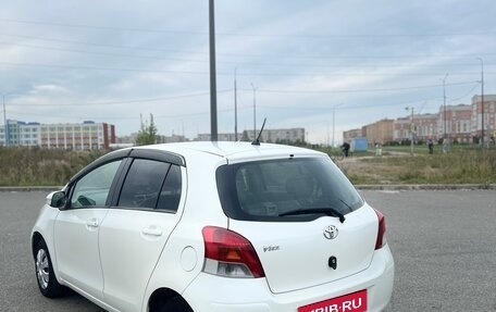 Toyota Vitz, 2009 год, 600 000 рублей, 2 фотография