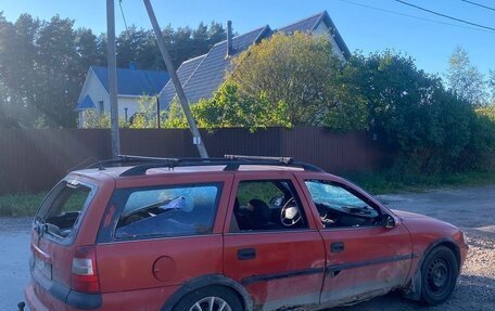 Opel Vectra B рестайлинг, 1998 год, 47 000 рублей, 4 фотография