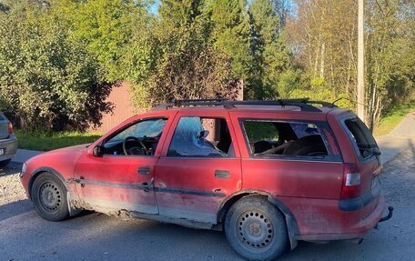 Opel Vectra B рестайлинг, 1998 год, 47 000 рублей, 5 фотография