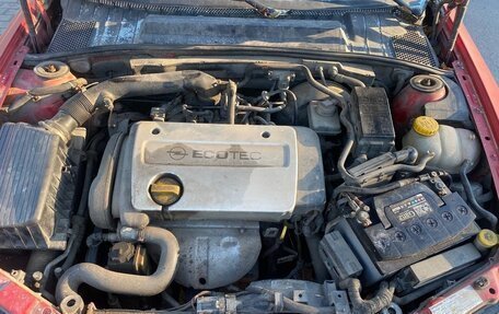 Opel Vectra B рестайлинг, 1998 год, 47 000 рублей, 6 фотография