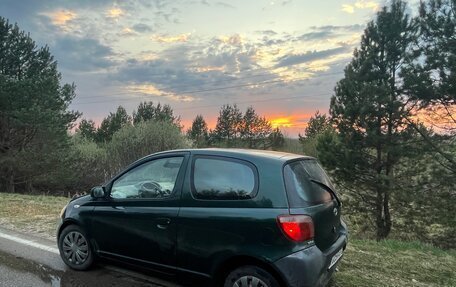 Toyota Yaris I рестайлинг, 2000 год, 270 000 рублей, 5 фотография