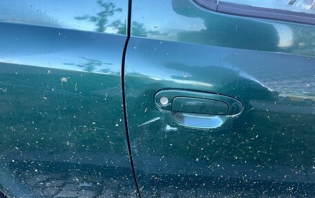 Toyota Yaris I рестайлинг, 2000 год, 270 000 рублей, 13 фотография