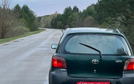 Toyota Yaris I рестайлинг, 2000 год, 270 000 рублей, 6 фотография