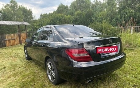 Mercedes-Benz C-Класс, 2011 год, 1 600 000 рублей, 5 фотография