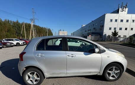 Toyota Yaris III рестайлинг, 2007 год, 515 000 рублей, 4 фотография
