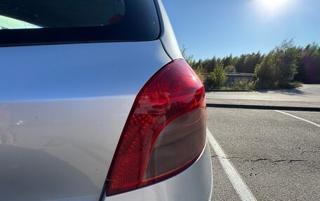 Toyota Yaris III рестайлинг, 2007 год, 515 000 рублей, 14 фотография