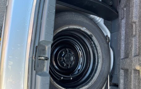 Toyota Yaris III рестайлинг, 2007 год, 515 000 рублей, 21 фотография