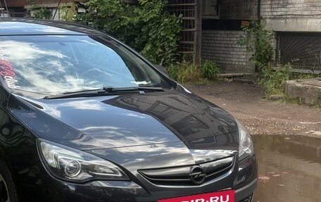 Opel Astra J, 2014 год, 950 000 рублей, 2 фотография
