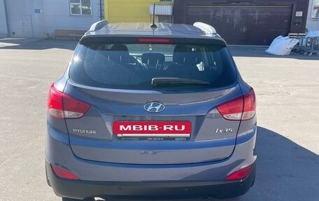 Hyundai ix35 I рестайлинг, 2012 год, 1 100 000 рублей, 4 фотография