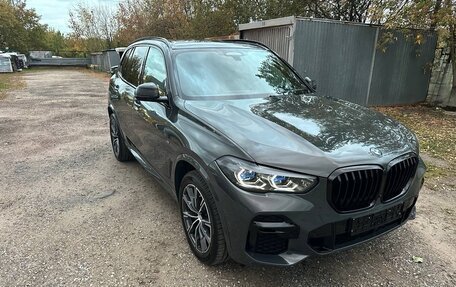BMW X5, 2021 год, 8 975 000 рублей, 3 фотография