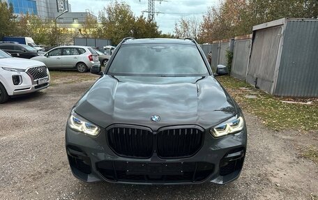 BMW X5, 2021 год, 8 975 000 рублей, 2 фотография