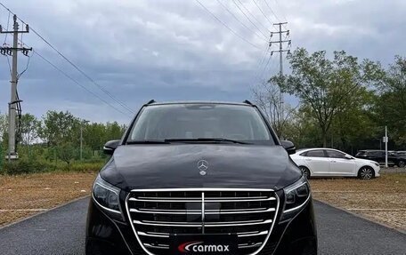 Mercedes-Benz V-Класс, 2025 год, 8 490 310 рублей, 2 фотография