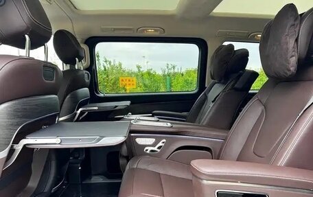 Mercedes-Benz V-Класс, 2025 год, 8 490 310 рублей, 9 фотография
