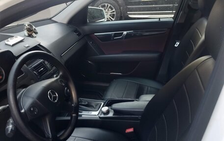 Mercedes-Benz C-Класс, 2009 год, 980 000 рублей, 2 фотография