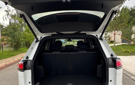 Volkswagen Teramont, 2025 год, 6 090 000 рублей, 36 фотография