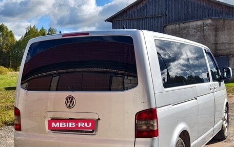 Volkswagen Caravelle T5, 2007 год, 1 100 000 рублей, 2 фотография
