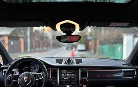 Porsche Macan I рестайлинг, 2015 год, 3 900 000 рублей, 5 фотография