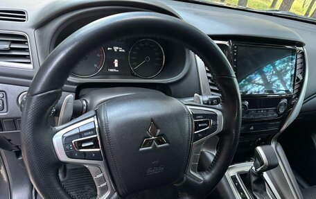 Mitsubishi Pajero Sport III рестайлинг, 2018 год, 2 780 000 рублей, 18 фотография
