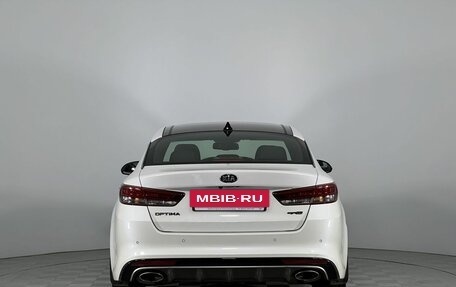 KIA Optima IV, 2017 год, 2 200 000 рублей, 6 фотография