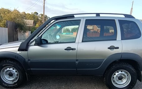 Chevrolet Niva I рестайлинг, 2019 год, 862 000 рублей, 2 фотография