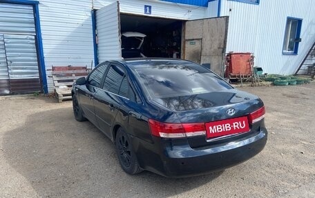 Hyundai Sonata VI, 2005 год, 550 000 рублей, 3 фотография