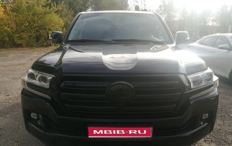 Toyota Land Cruiser 200, 2021 год, 9 000 000 рублей, 1 фотография