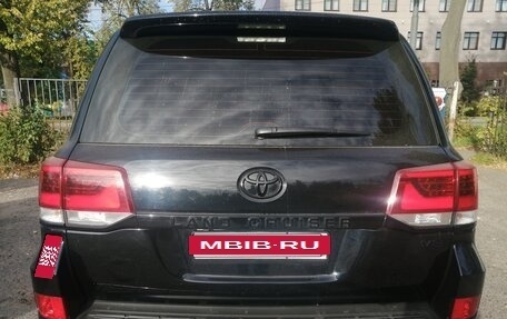 Toyota Land Cruiser 200, 2021 год, 9 000 000 рублей, 2 фотография