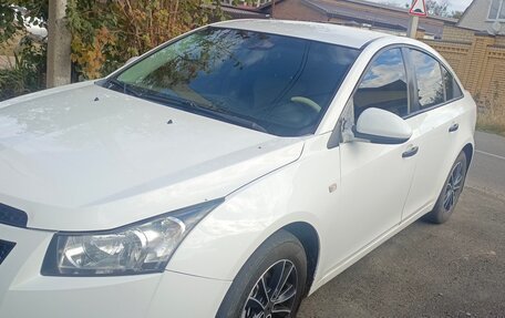 Chevrolet Cruze II, 2011 год, 830 000 рублей, 2 фотография