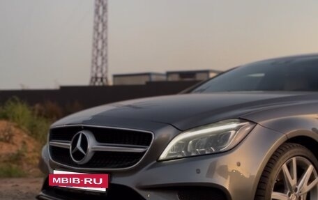 Mercedes-Benz CLS, 2016 год, 2 350 000 рублей, 21 фотография