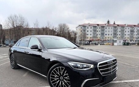 Mercedes-Benz S-Класс, 2024 год, 18 000 000 рублей, 4 фотография