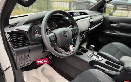 Toyota Hilux VIII, 2025 год, 7 800 000 рублей, 16 фотография