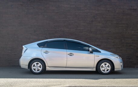 Toyota Prius, 2011 год, 1 400 000 рублей, 8 фотография