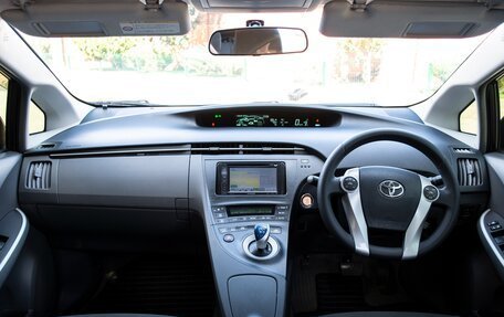 Toyota Prius, 2011 год, 1 400 000 рублей, 21 фотография