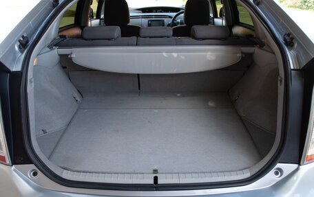 Toyota Prius, 2011 год, 1 400 000 рублей, 28 фотография