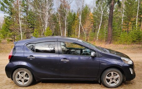 Toyota Aqua I, 2015 год, 900 000 рублей, 10 фотография