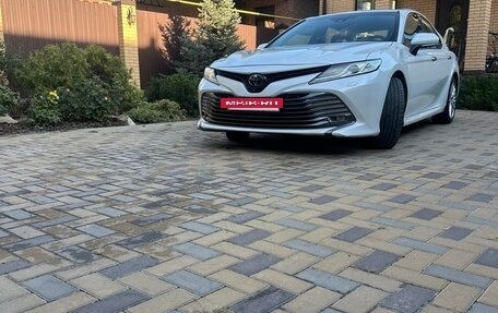 Toyota Camry, 2018 год, 2 850 000 рублей, 5 фотография