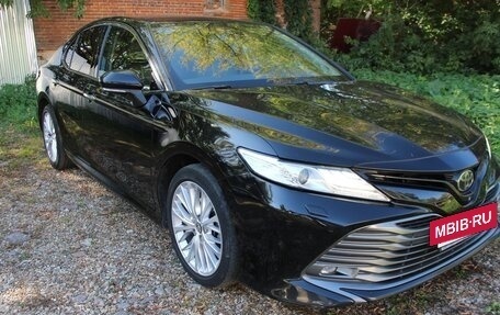 Toyota Camry, 2019 год, 2 350 000 рублей, 4 фотография