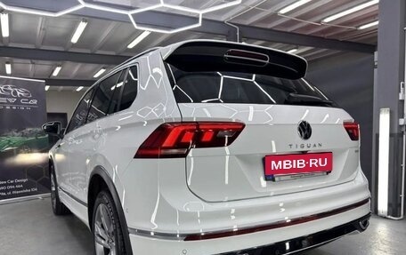 Volkswagen Tiguan II, 2021 год, 2 600 000 рублей, 4 фотография