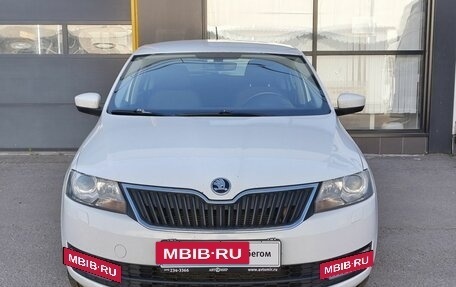Skoda Rapid I, 2015 год, 895 000 рублей, 2 фотография